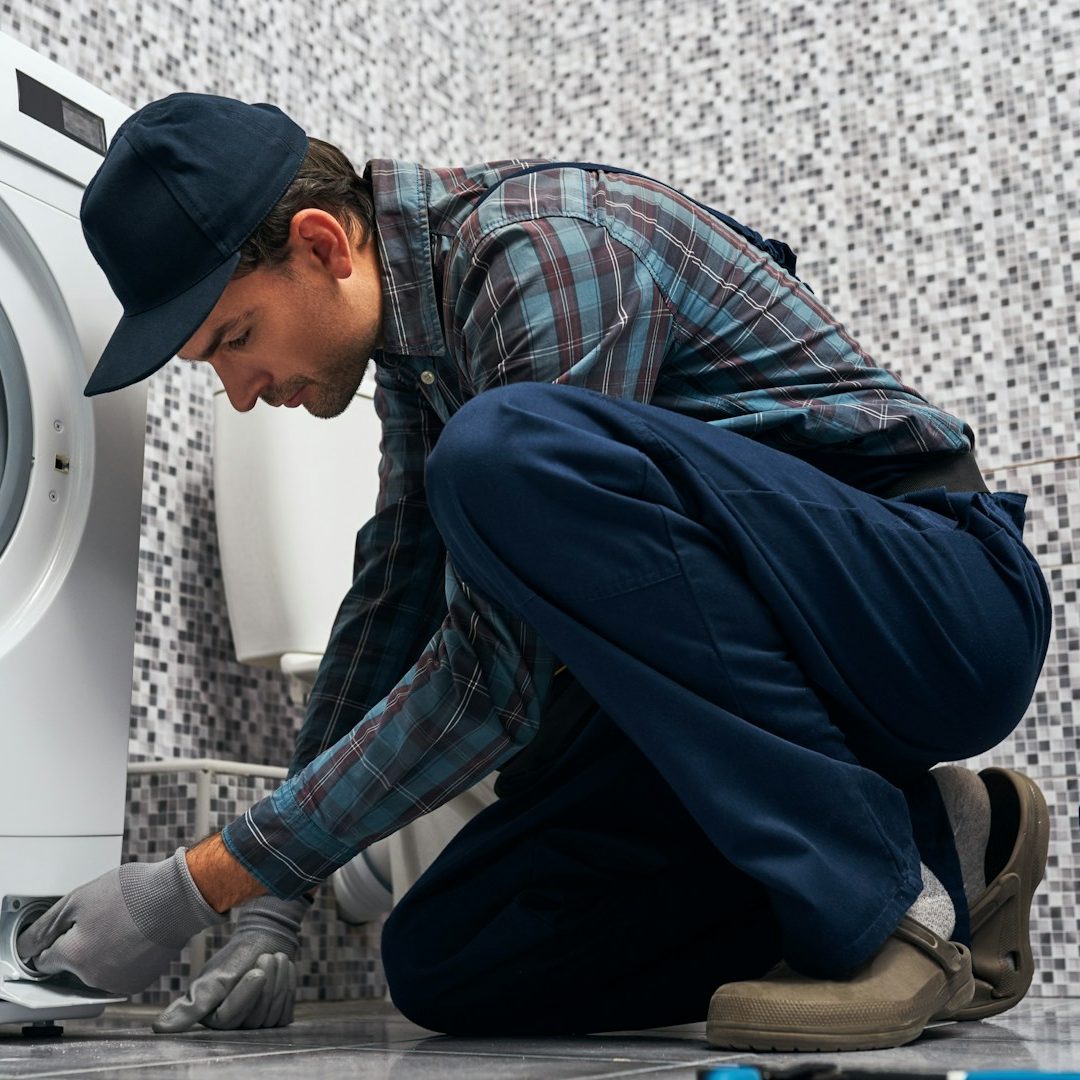 Técnicos Especializados en Reparaciones Siemens en Sevilla Técnicos Especializados en la Reparación y Mantenimiento de Electrodomésticos Siemens en Sevilla